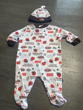 NFL Cleveland Browns Sleeper and Hat Size 0-3MOS